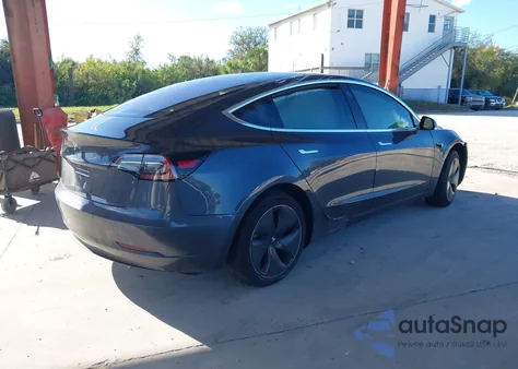 2018 Tesla Model 3 Long Range/Mid Range from USA, damaged, VIN 5YJ3E1EA3JF025757